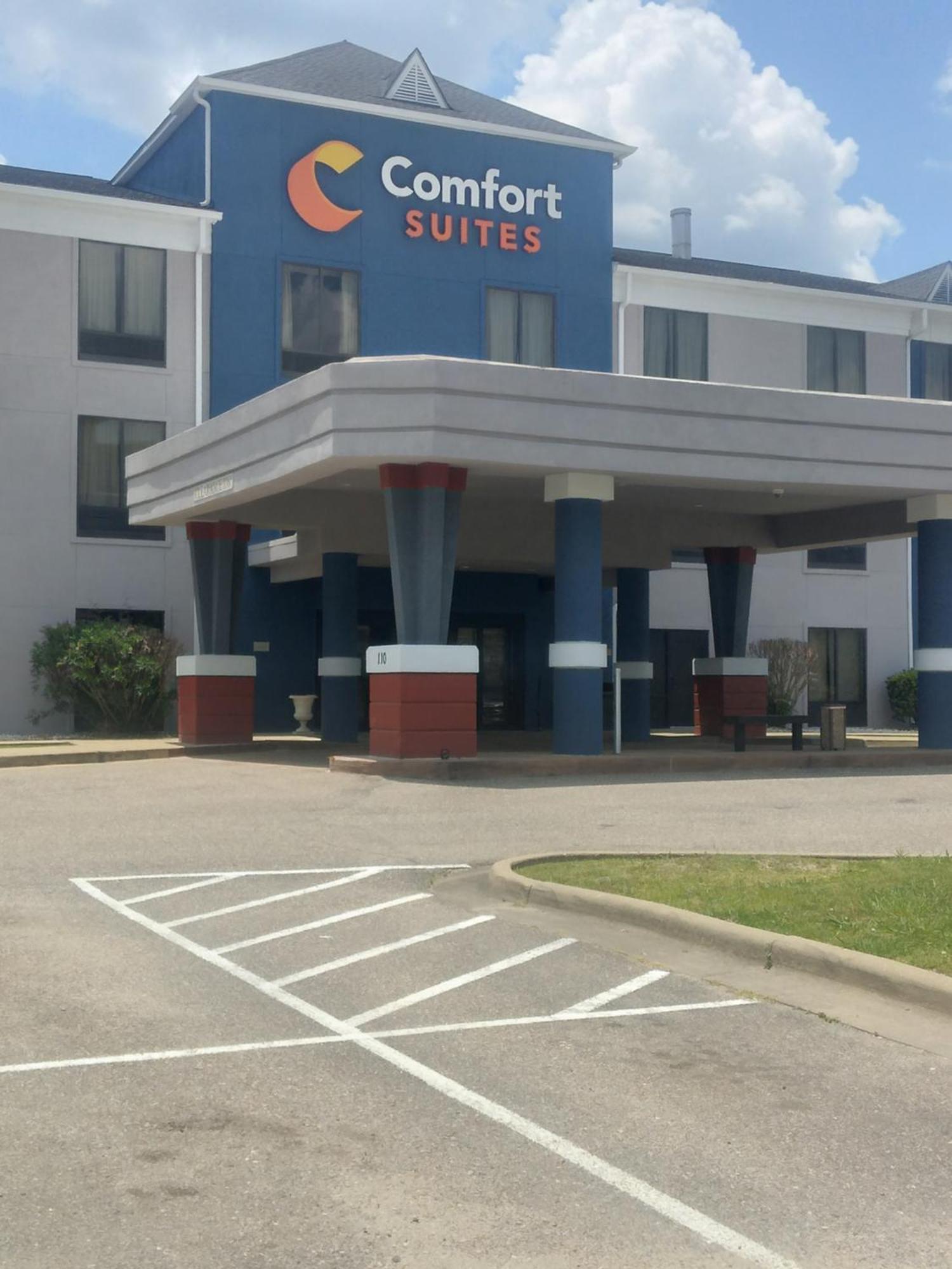 Comfort Suites Airport South Montgomery Exterior photo